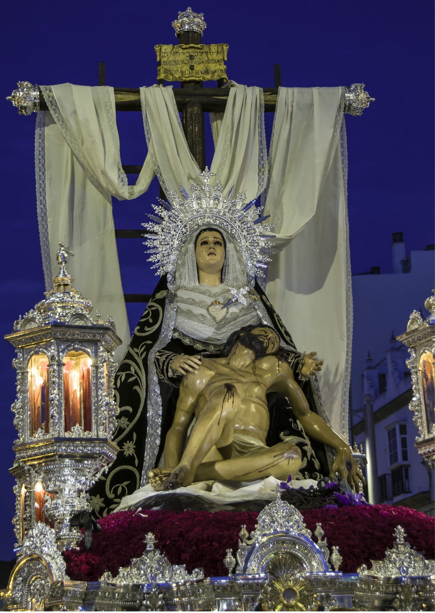 Semana Santa en San Fernando - Caridad
