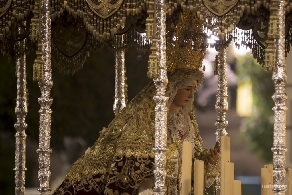 Semana Santa en Sevilla -La O
