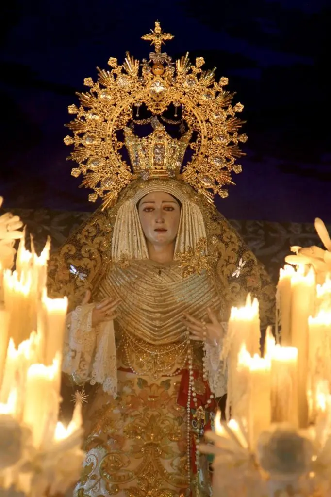 Semana Santa en Granada - Salesiano