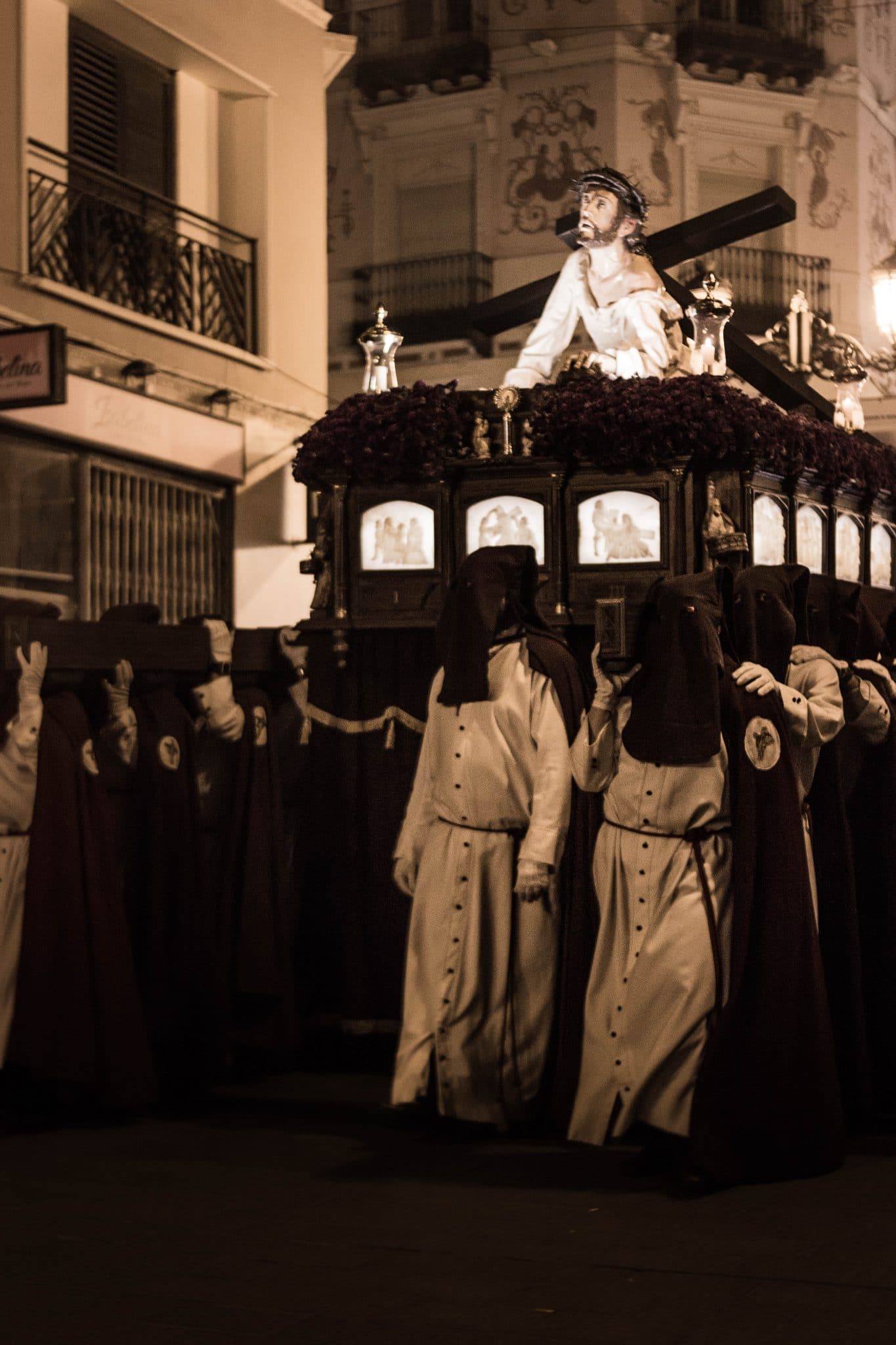procesión del encuentro Semana Santa en Zaragoza - Procesión del Encuentro Calvario