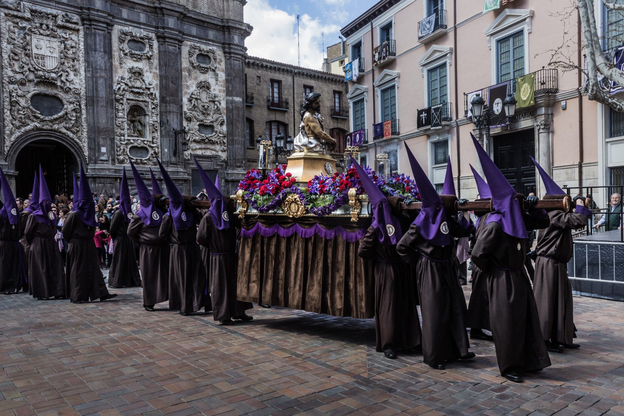 cofradía de la coronación Semana Santa en Zaragoza - Procesion Titular Coronación