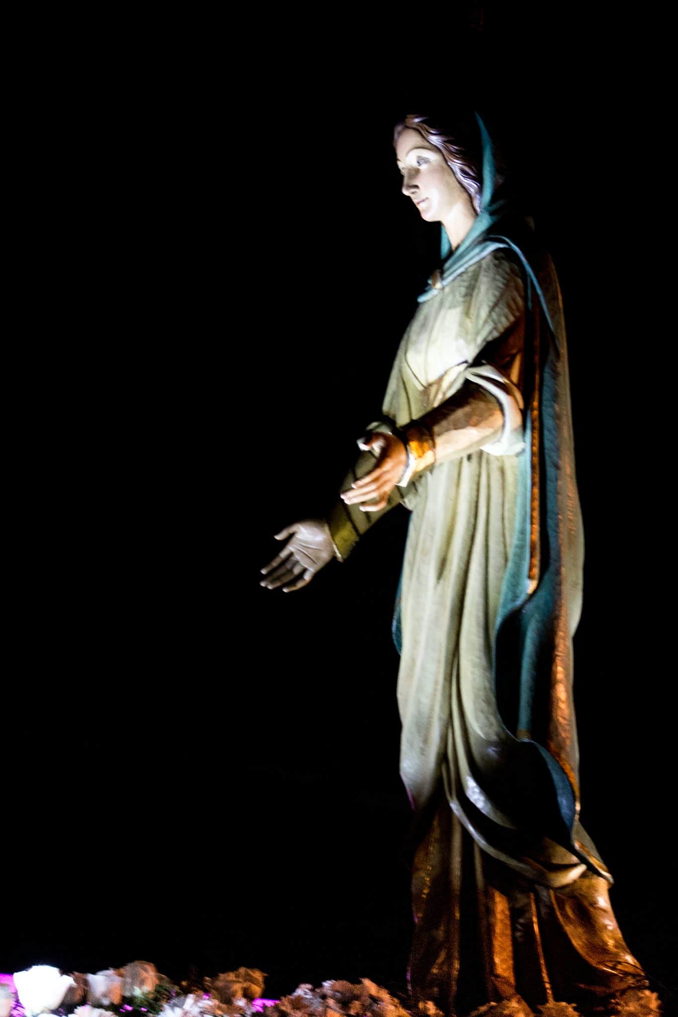 cronología Semana Santa en Zaragoza - Procesion de Nuestra Señora de la Esperanza RESUCITADO