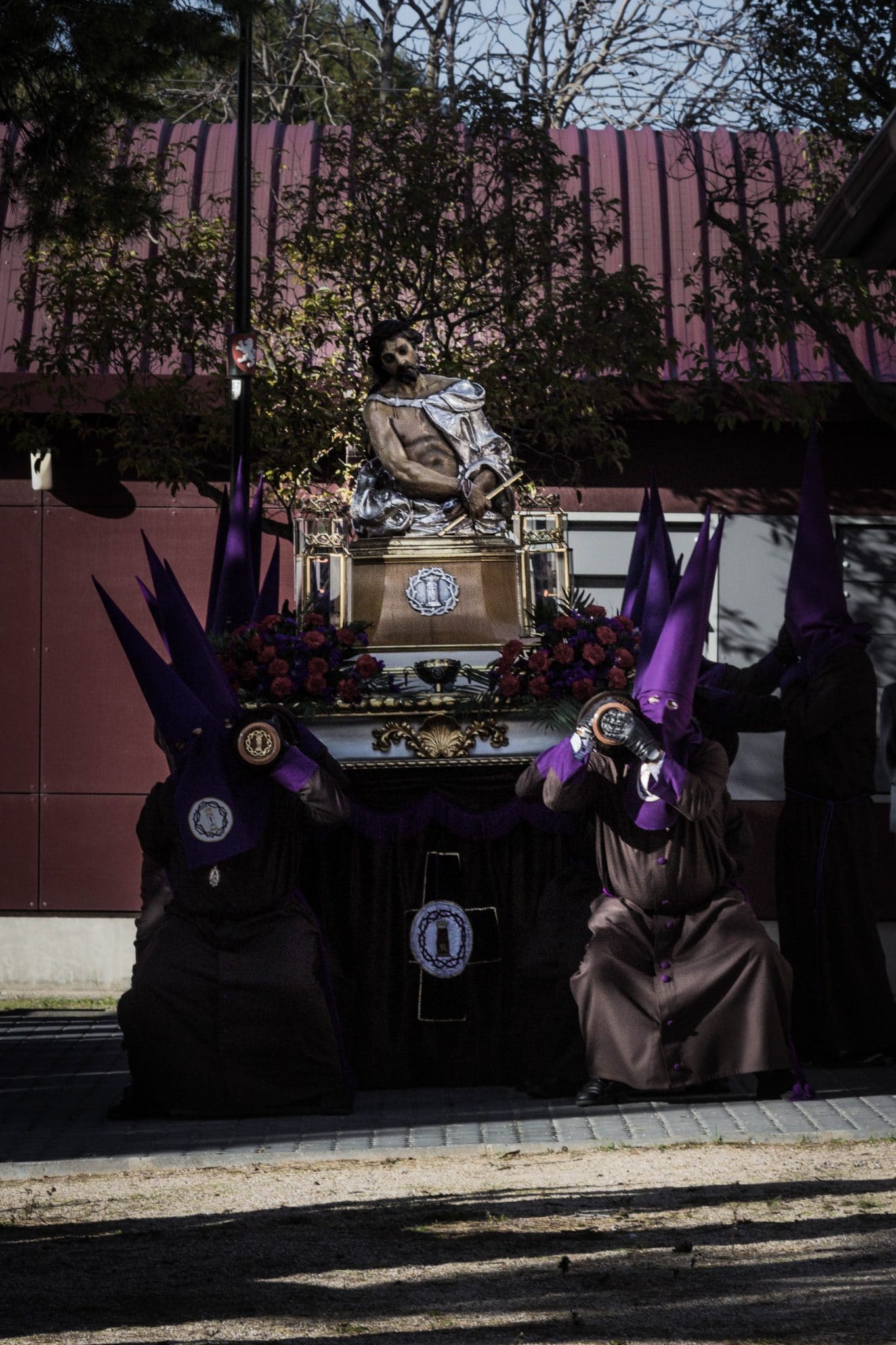 cofradía de la coronación Semana Santa en Zaragoza - Via Crucis Coronación