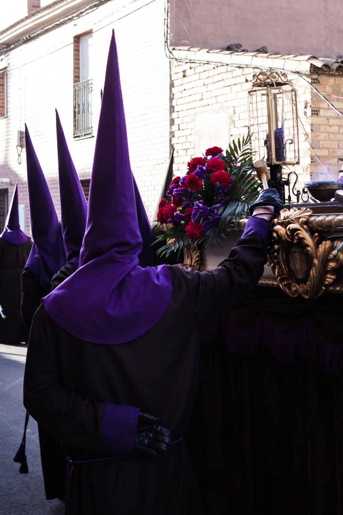 cofradía de la coronación Semana Santa en Zaragoza - Via Crucis Coronación