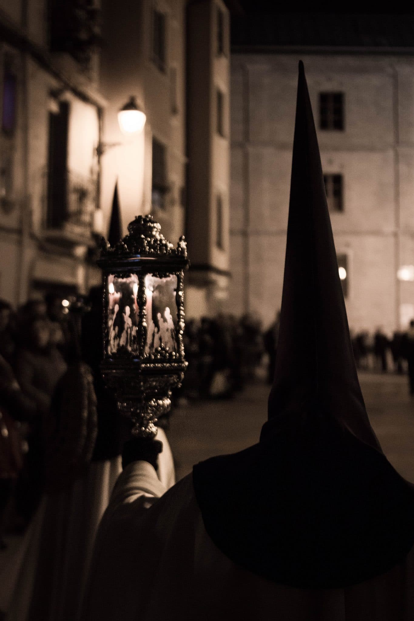 Semana Santa en Zaragoza - Via Crucis Humildad
