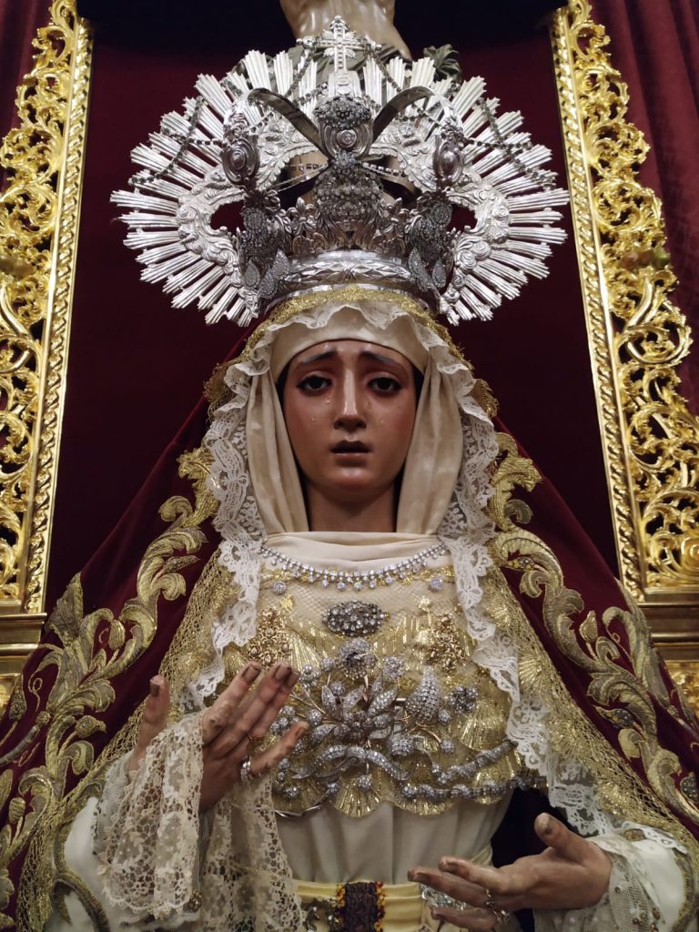 Virgen de Montserrat Sevilla
