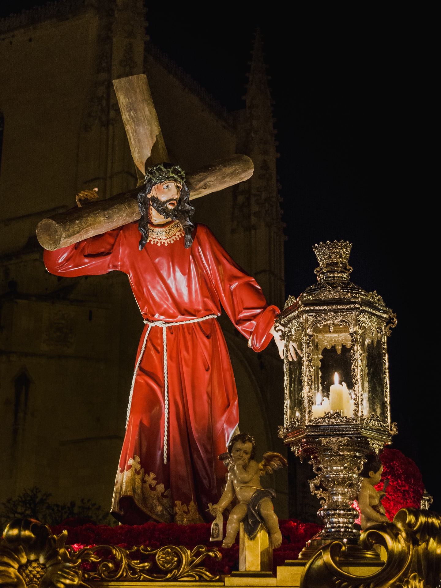 Jesus con la cruz a cuestas, ADEMAR, jueves santo, Segovia (Manu Rodrigo)