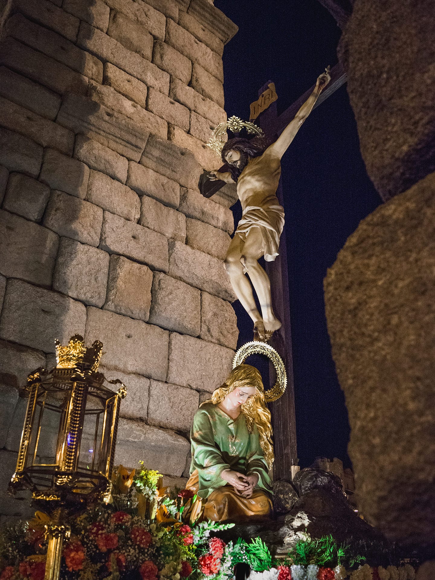 magdalena a los pies de la cruz, san jose, cofra. la piedad, viernes santo, Segovia (Manu Rodrigo)