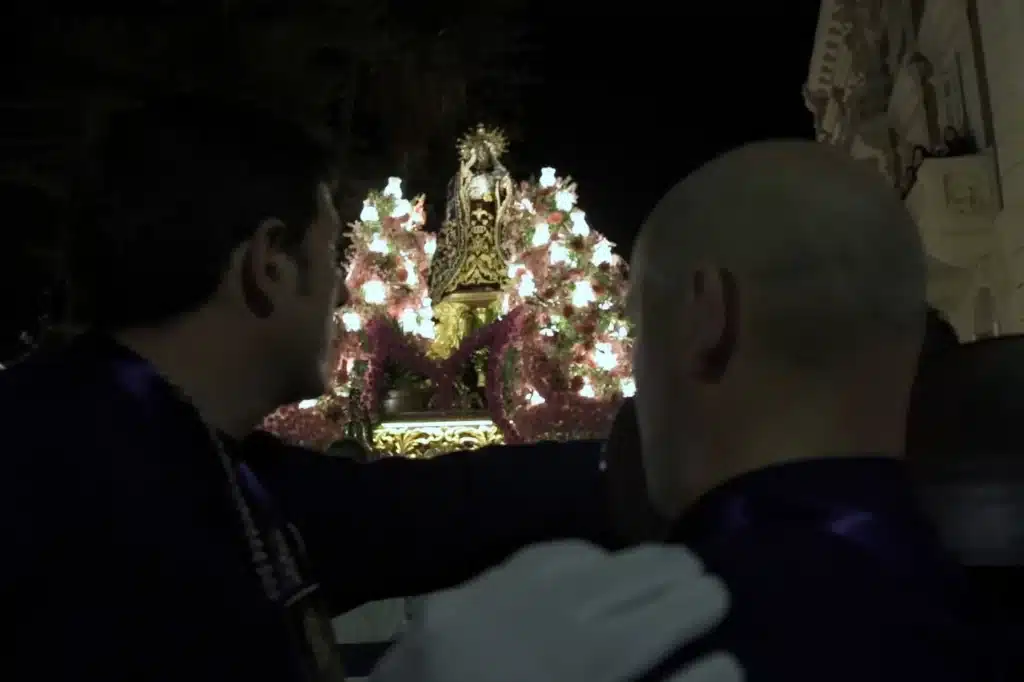 Documental Una Madrugada A Hombros